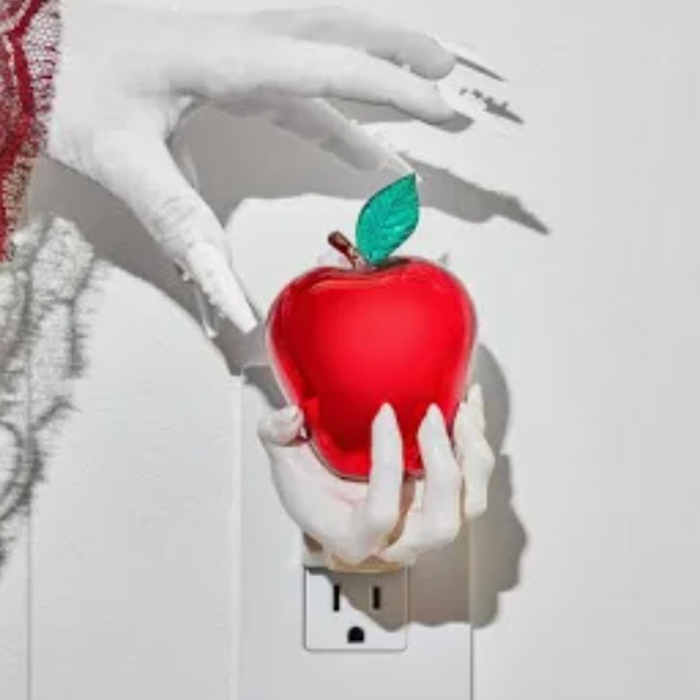 🆕 Poison Apple Wallflower Nightlight 🍎 Bath and Body Works